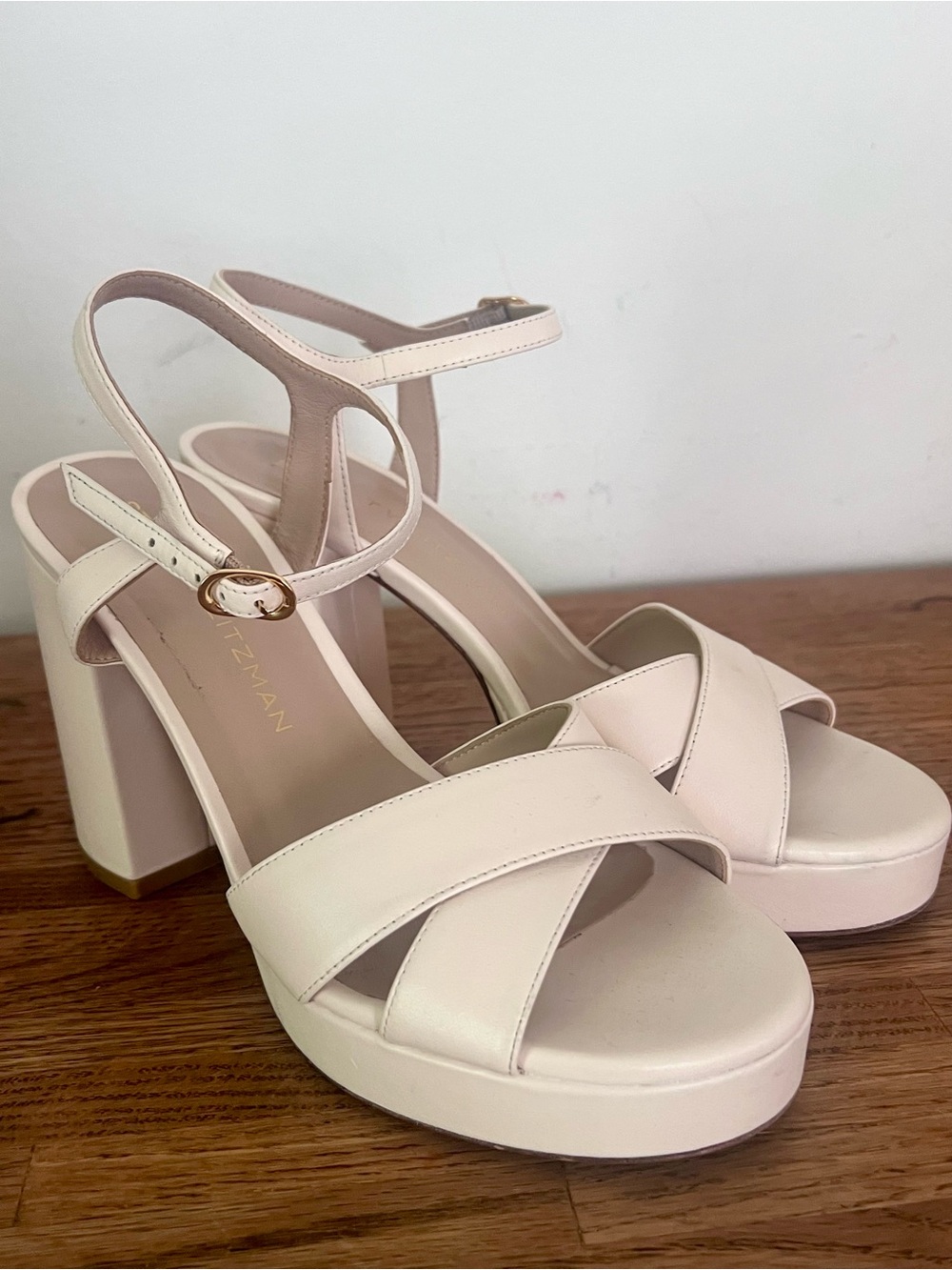 Stuart Weitzman Dayna Platform Sandal in Off-White